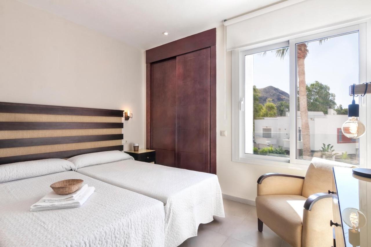 Apartamentos La Buganvilla ซานโฮเซ ภายนอก รูปภาพ